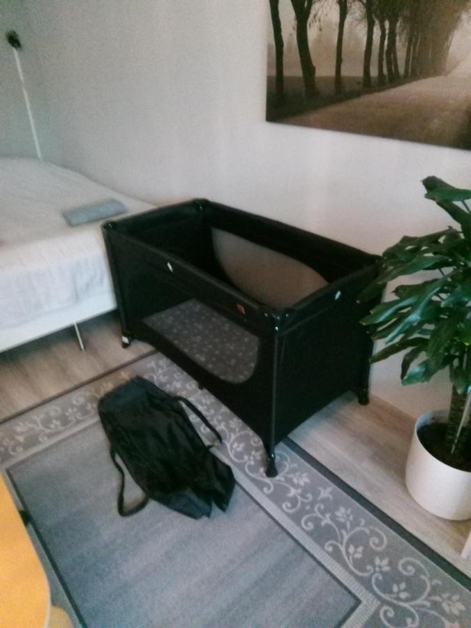 Parantolankatu Modern One Room Apartment Hyvinkää Exterior foto